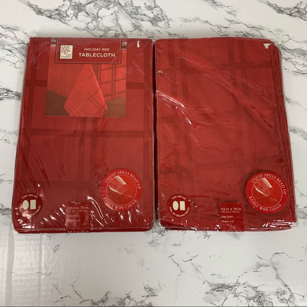 New Tablecloths Winter Wonderland Holiday Red (set of 2)